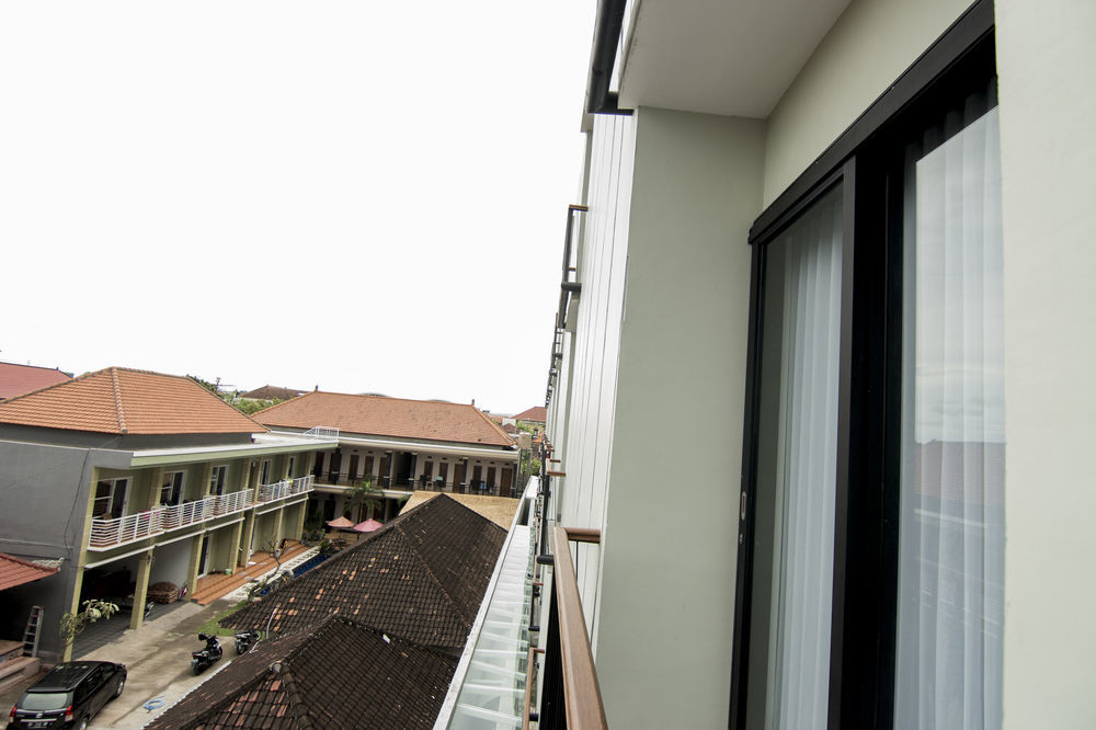 Fairfield By Marriott Bali South Kuta Hotel Kuta  Exterior photo